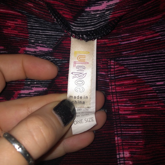 EUC LuLaroe Heart leggings - Picture 3 of 3